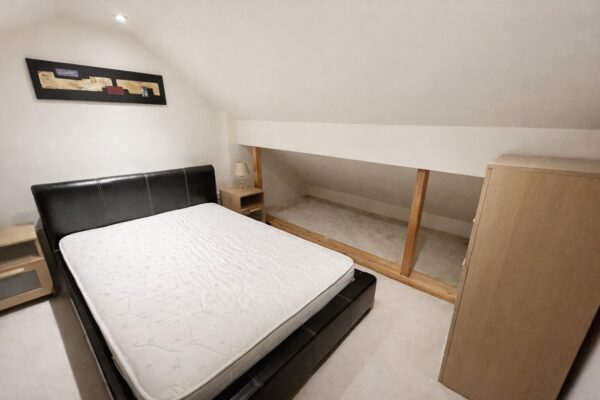 4 Bed Semi-Detached, Walton Drive. High Wycombe, Buckinghamshire, HP13 6TS