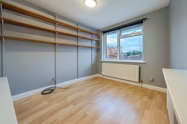 4 Bedroom House  - High Wycombe