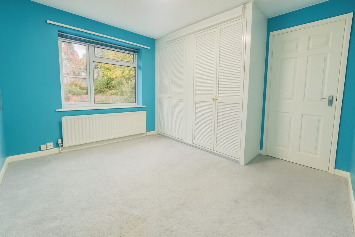 4 Bedroom House  - High Wycombe