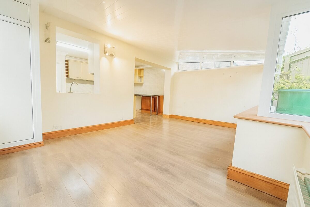 4 Bedroom House  - High Wycombe