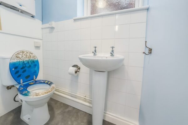 4 Bedroom House  - High Wycombe