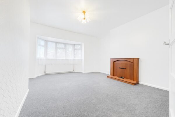 2 Bedroom Flat  - High Wycombe