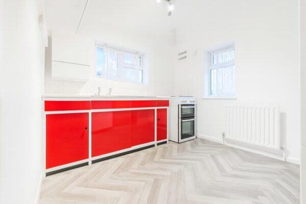 2 Bedroom Flat  - High Wycombe