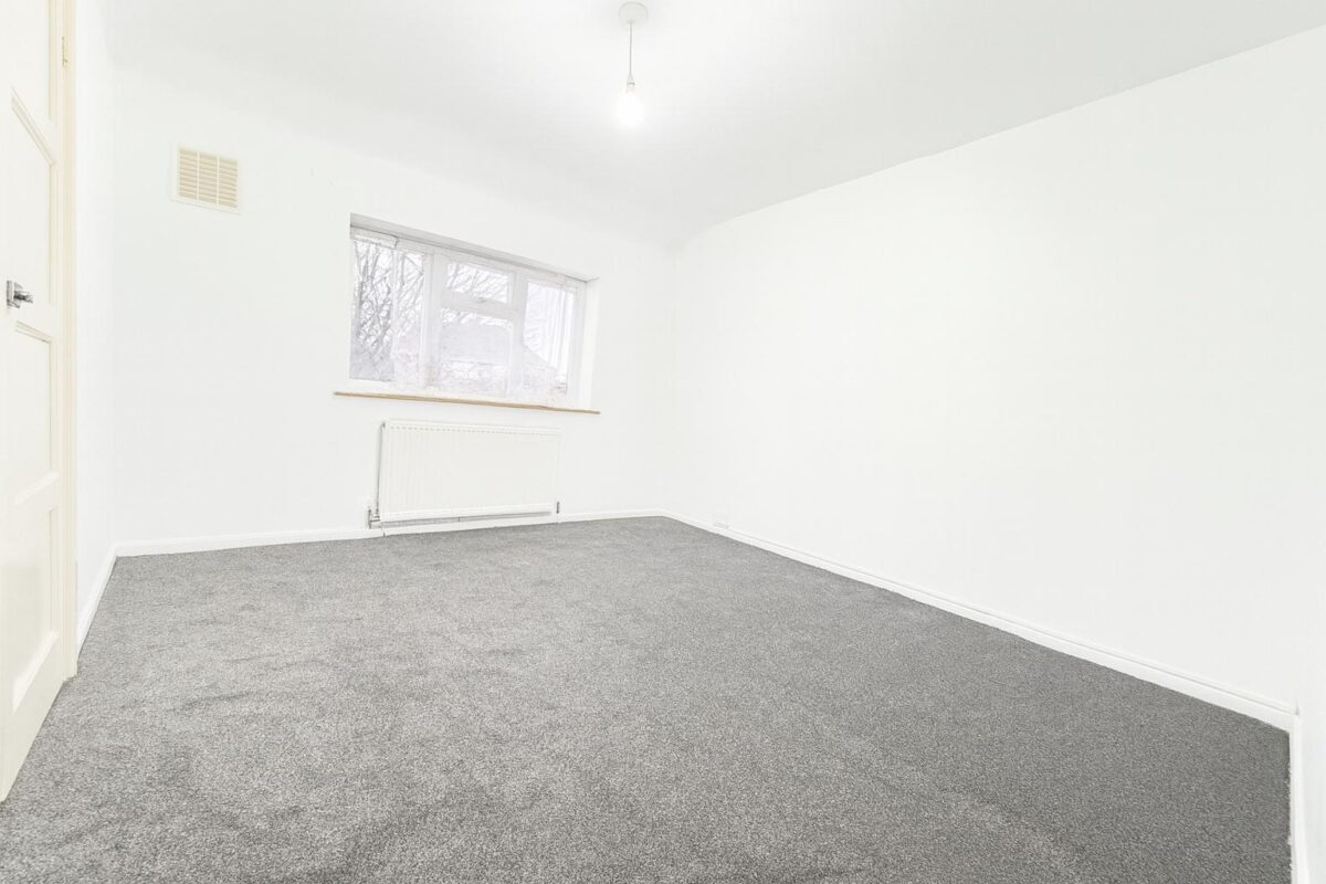 2 Bedroom Flat  - High Wycombe