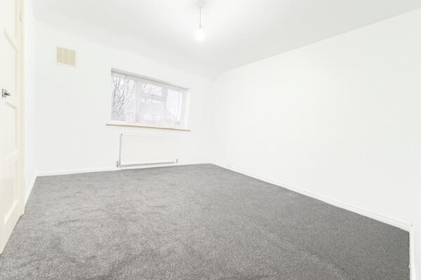 2 Bedroom Flat  - High Wycombe