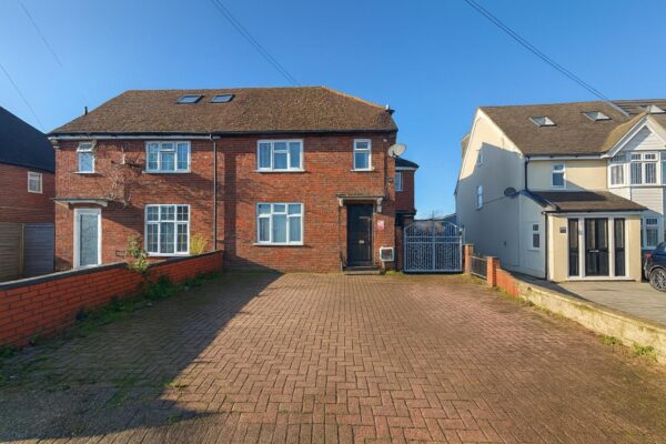 1/2 Bedroom Flat  - High Wycombe