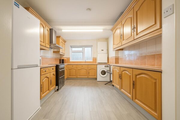 1/2 Bedroom Flat  - High Wycombe