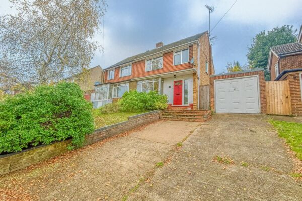 4 Bedroom House  - High Wycombe