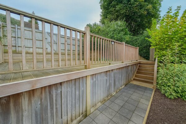 4 Bedroom House  - High Wycombe
