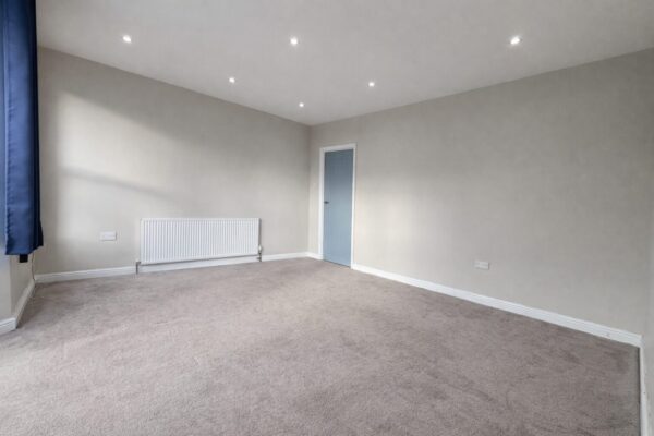 1 Bedroom Flat  - High Wycombe