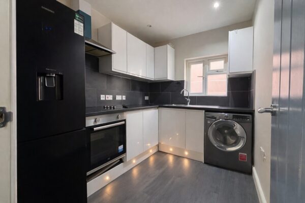 1 Bedroom Flat  - High Wycombe