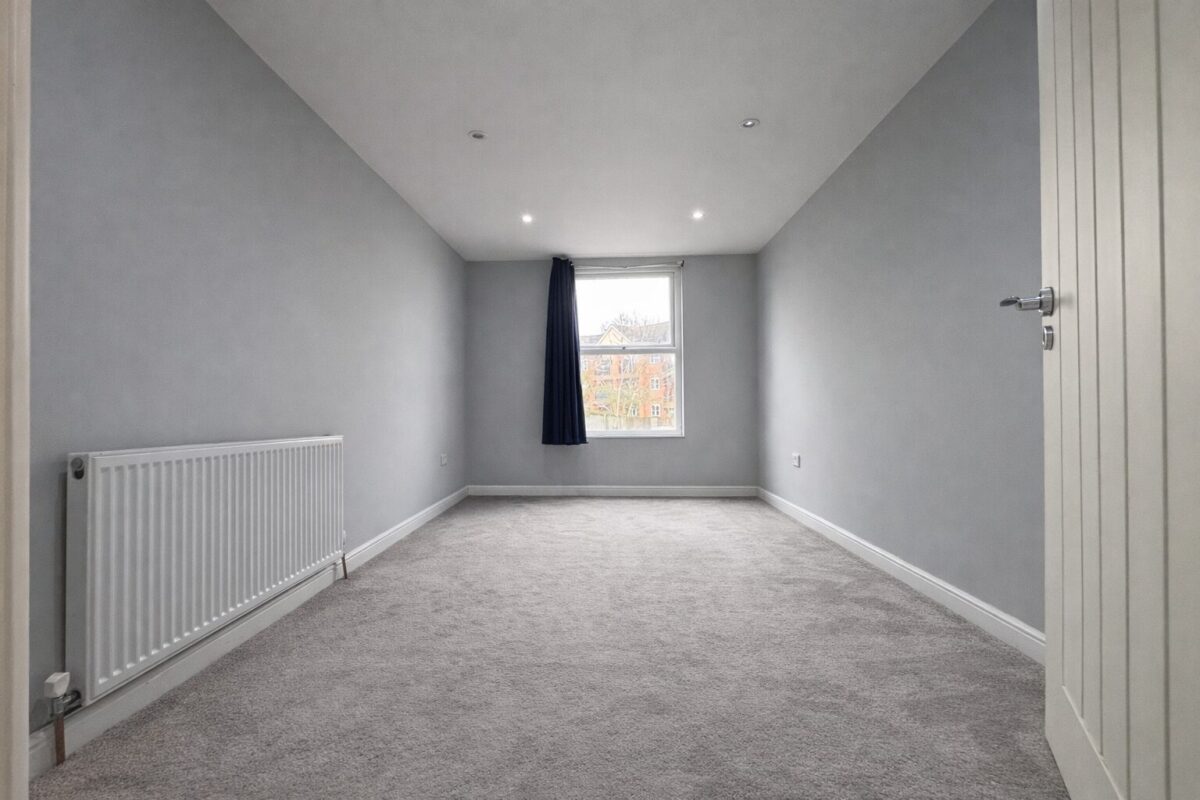 1 Bedroom Flat  - High Wycombe