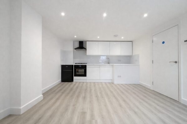 1 Bedroom Flat  - High Wycombe