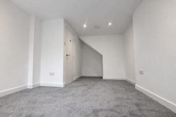 1 Bedroom Flat  - High Wycombe