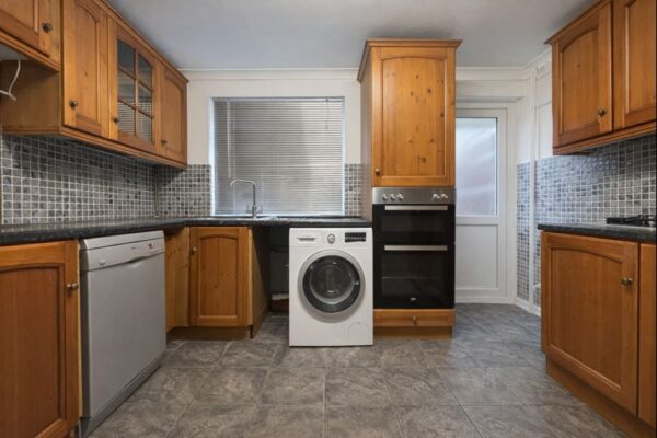 3 Bedroom House  - High Wycombe