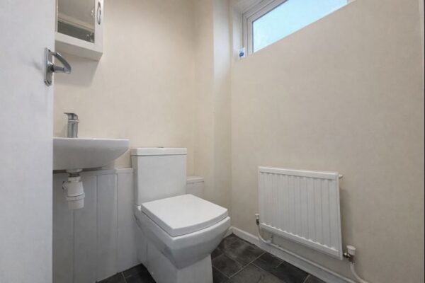 3 Bedroom House  - High Wycombe