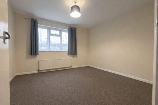 3 Bedroom House  - High Wycombe