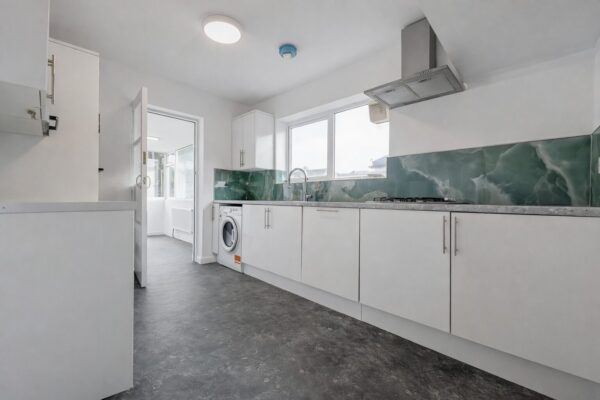 4 Bedroom House  - High Wycombe