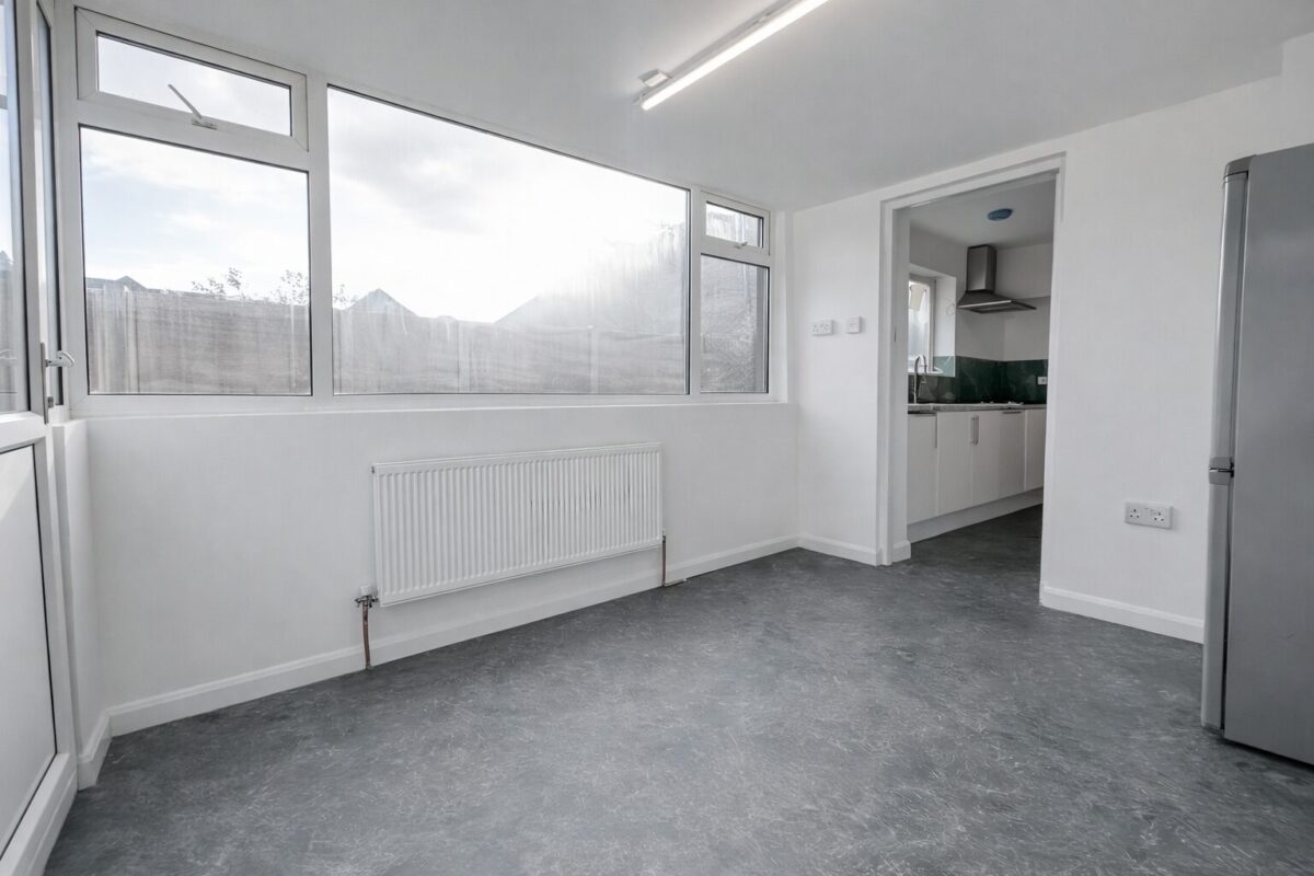 4 Bedroom House  - High Wycombe