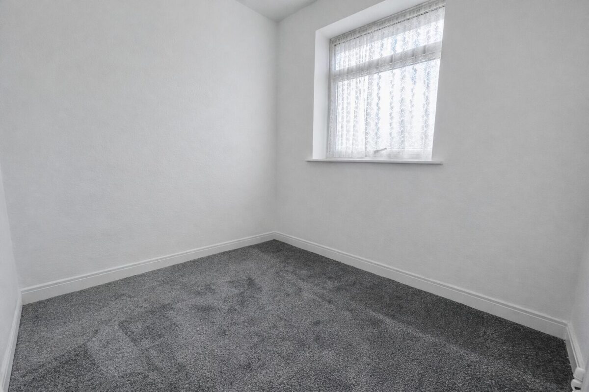 4 Bedroom House  - High Wycombe