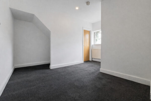 3 Bedroom Flat  - High Wycombe