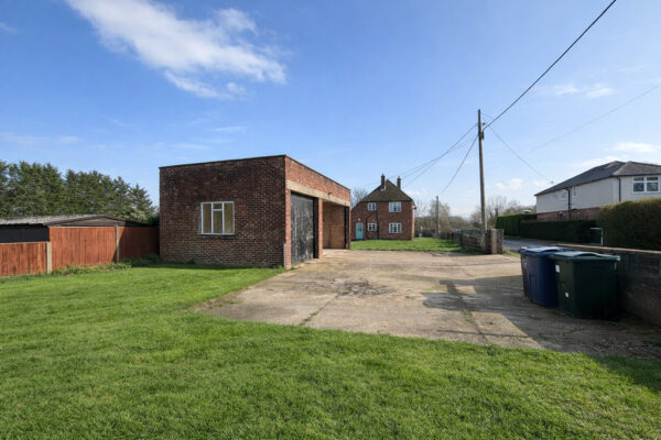Bolter End Lane, Wheeler End, HP14