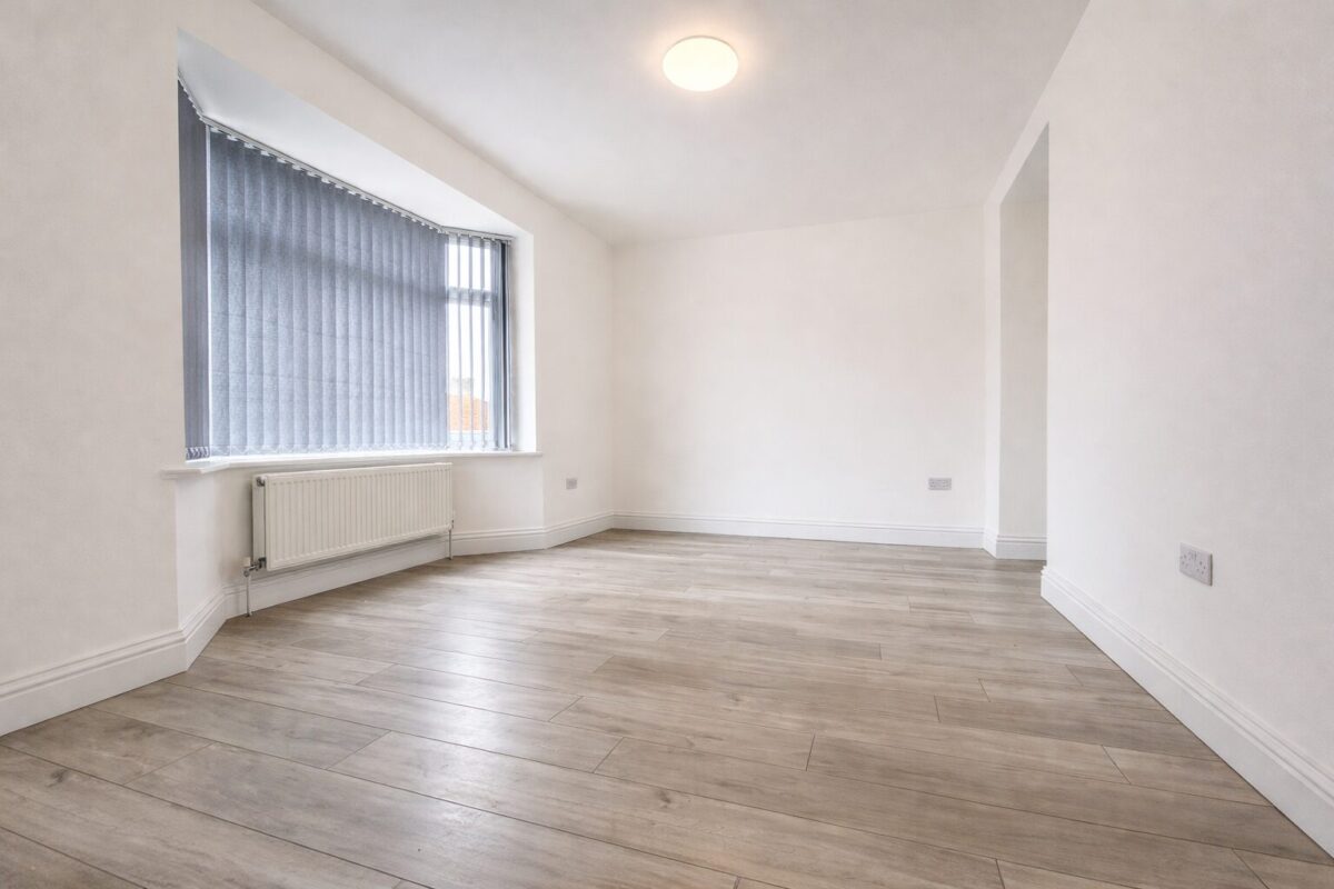 1 Bedroom Flat - HP11 (Bills Included)
