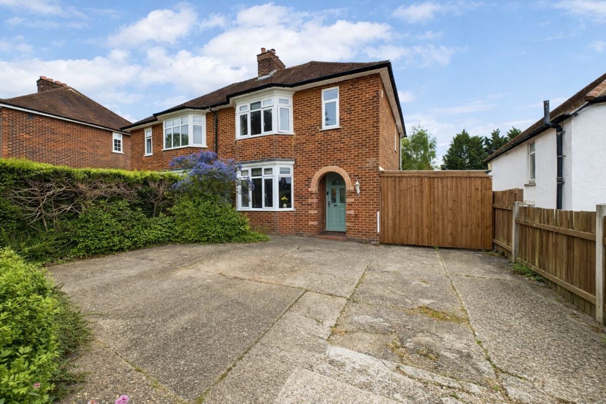 5 Bedroom House  - High Wycombe