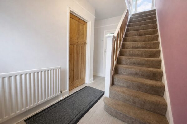 5 Bedroom House  - High Wycombe