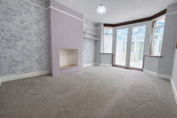 5 Bedroom House  - High Wycombe