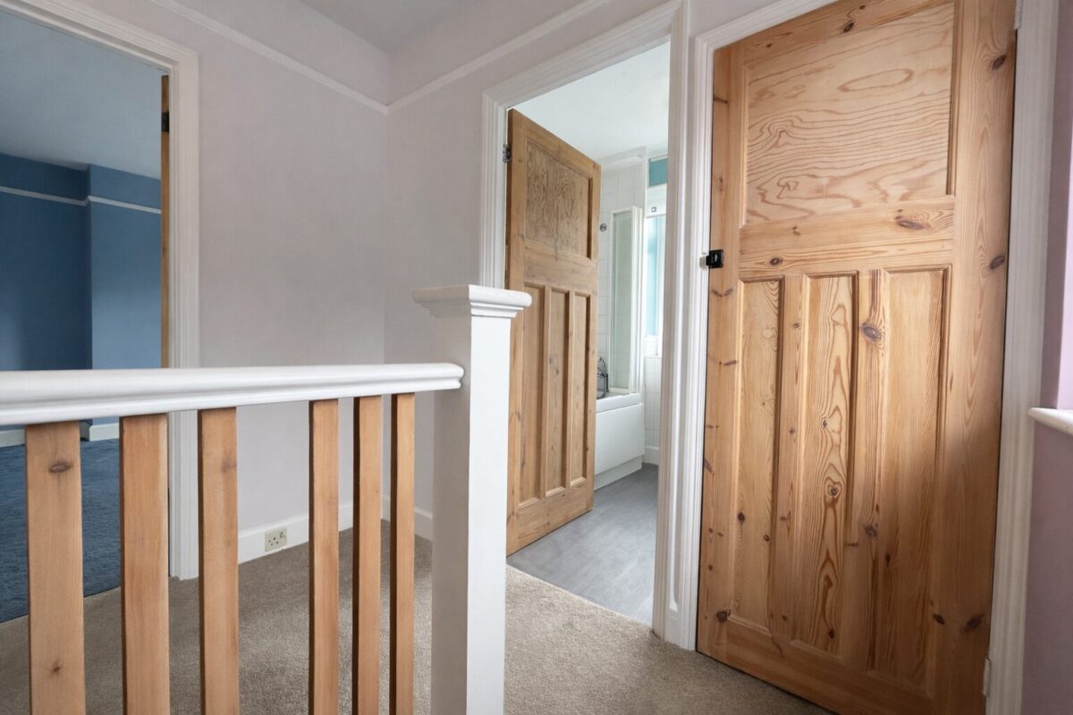 5 Bedroom House  - High Wycombe
