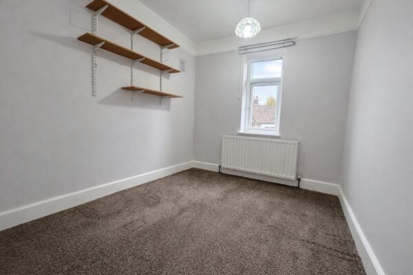 5 Bedroom House  - High Wycombe