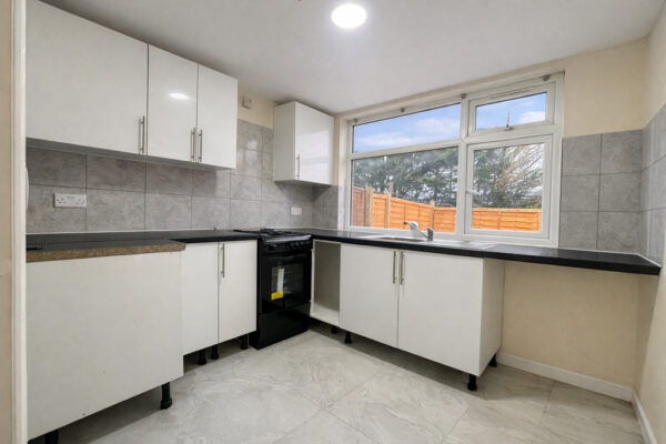 4 Bedroom Flat - High Wycombe