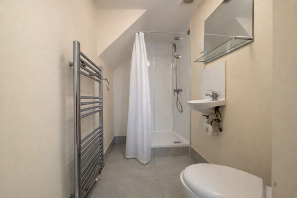 4 Bedroom Flat - High Wycombe
