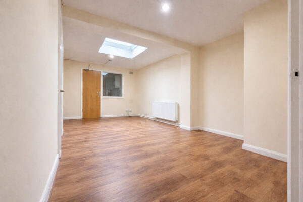 4 Bedroom Flat - High Wycombe