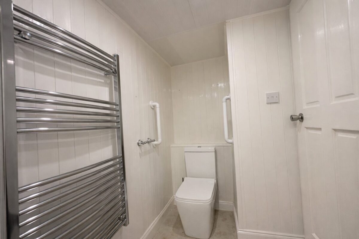 3 Bed-Terraced, Forgetts Road, Lane End, HP14 3DZ