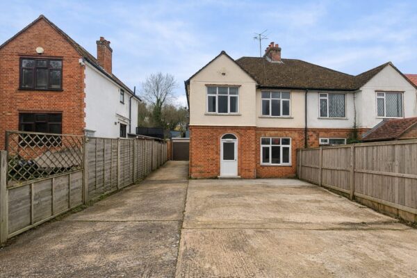 3 Bed Semi-Detached - High Wycombe