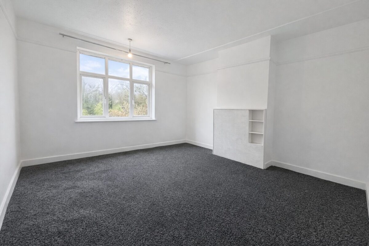 3 Bed Semi-Detached - High Wycombe