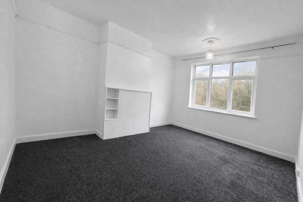 3 Bed Semi-Detached - High Wycombe