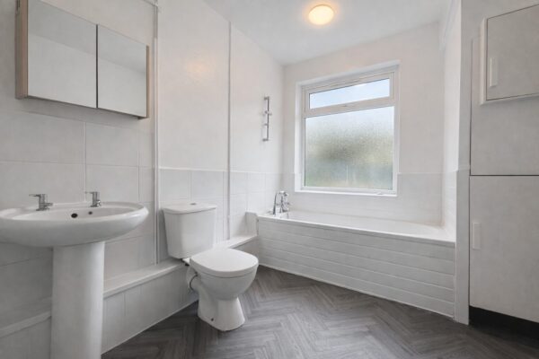 3 Bed Semi-Detached - High Wycombe