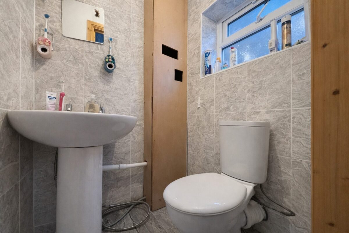 4 Bed Semi-Detached -  High Wycombe