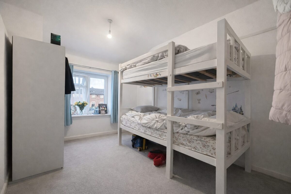 4 Bed Semi-Detached -  High Wycombe