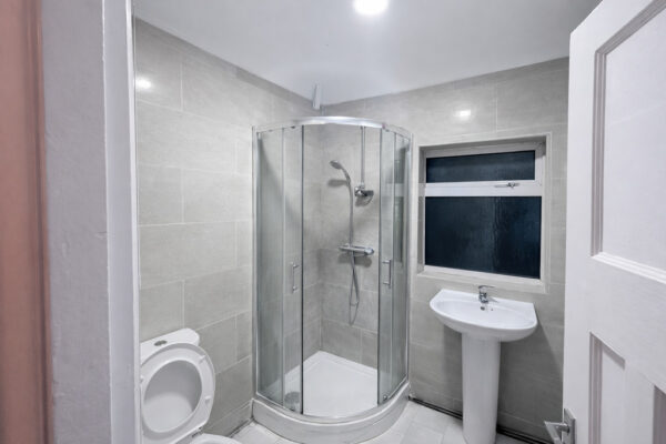 3 Bedroom House - Oldbury
