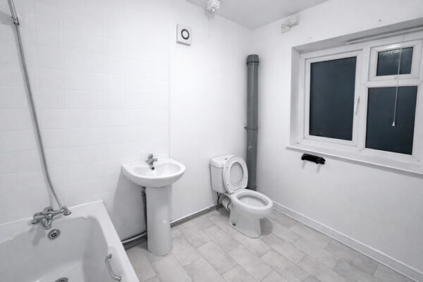 3 Bedroom House - Oldbury