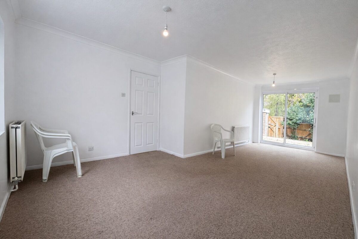 3 Bed Terraced, Hithercroft Road - High Wycombe