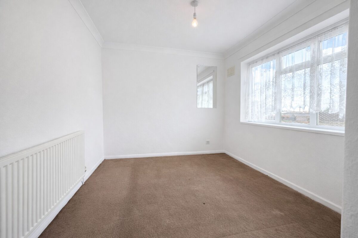 3 Bed Terraced, Hithercroft Road - High Wycombe