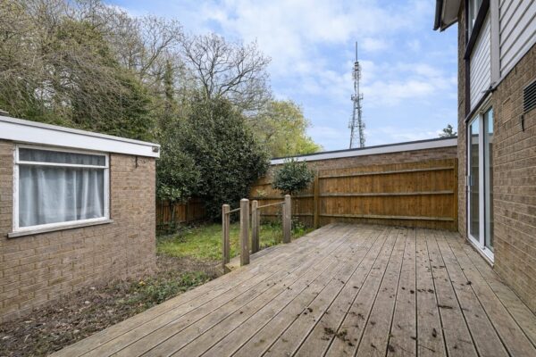 3 Bed Terraced, Hithercroft Road - High Wycombe