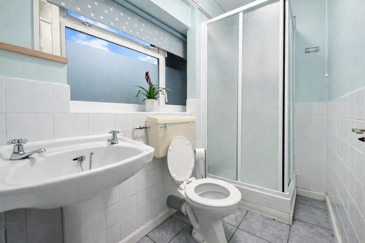 Studio Annex, Bills Included, Deeds Grove, High Wycombe, HP12 3NT