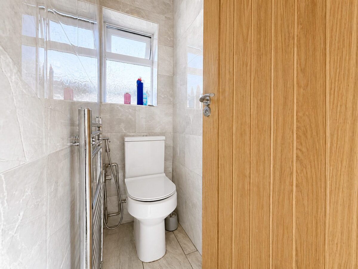 4 Bed Terraced, High Wycombe, Buckinghamshire, HP11 2RD