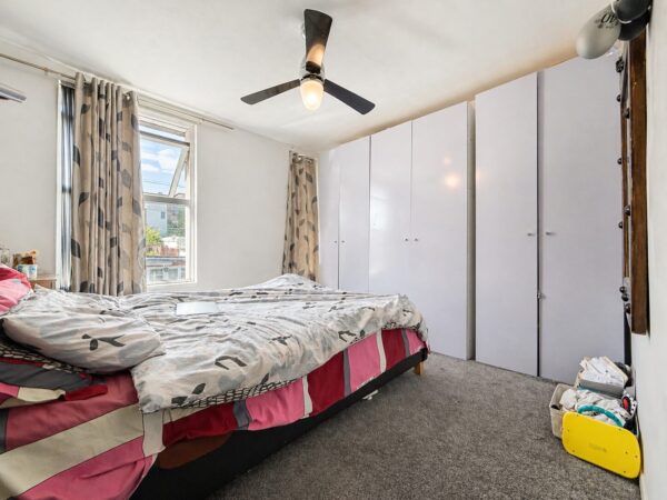4 Bed Terraced, High Wycombe, Buckinghamshire, HP11 2RD